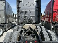 2022 Freightliner CA126