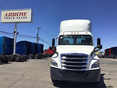2021 Freightliner CA126