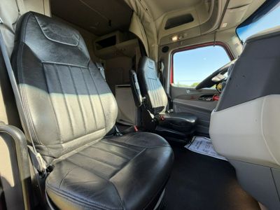 2020 Peterbilt 579