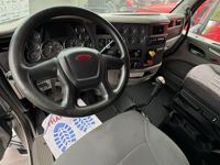 2020 Peterbilt 579