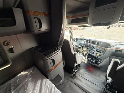 2022 International LT625