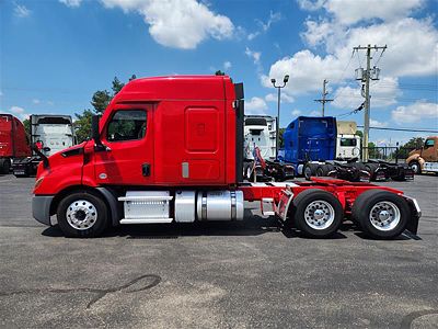 2021 Freightliner CA116
