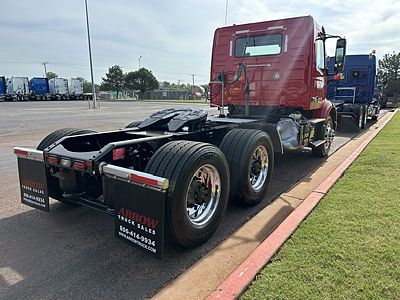 2022 Volvo VNR300