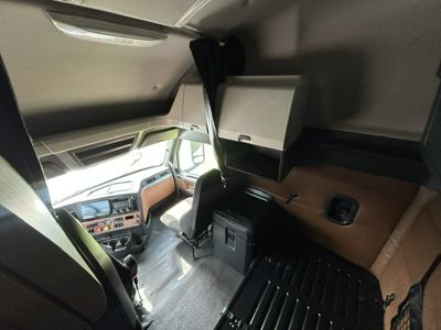 2022 Freightliner CASCADIA