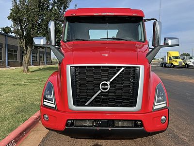 2022 Volvo VNR300