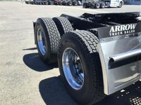 2022 Kenworth T680