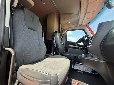 2023 Kenworth T680