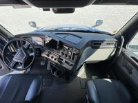 2020 Freightliner CA126