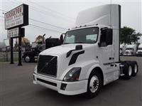 2015 Volvo VNL300