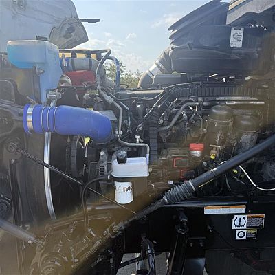 2023 Peterbilt 567