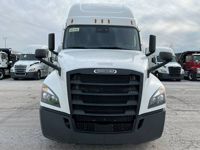 2021 Freightliner CA126