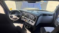2022 Freightliner CA126