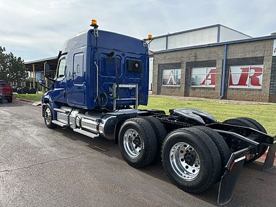 2020 Freightliner CA126