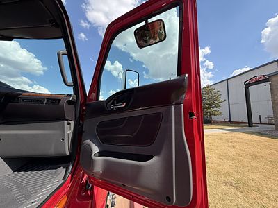 2022 International LT625