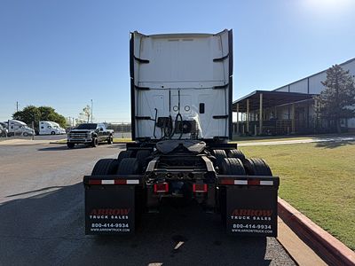 2022 International LT625