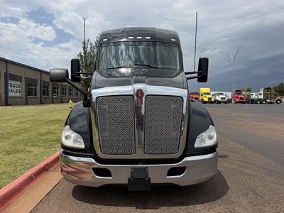 2022 Kenworth T680
