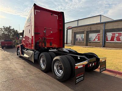 2023 Kenworth T680