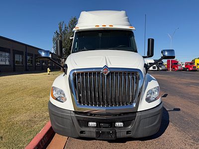 2022 International LT625