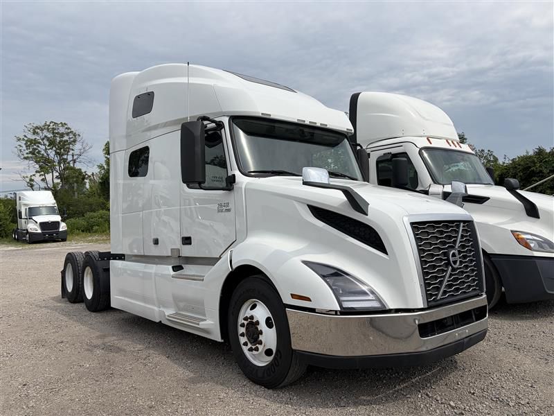 2020 Volvo VNL760