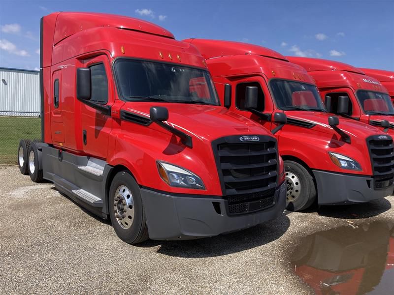 2021 Freightliner CA126