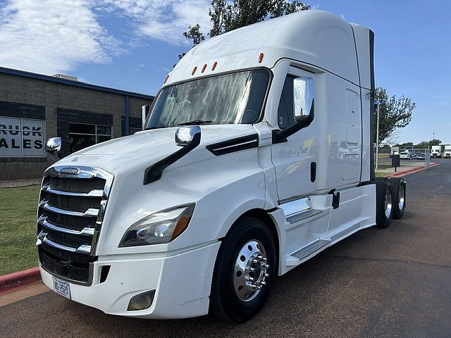 2022 Freightliner CASCADIA