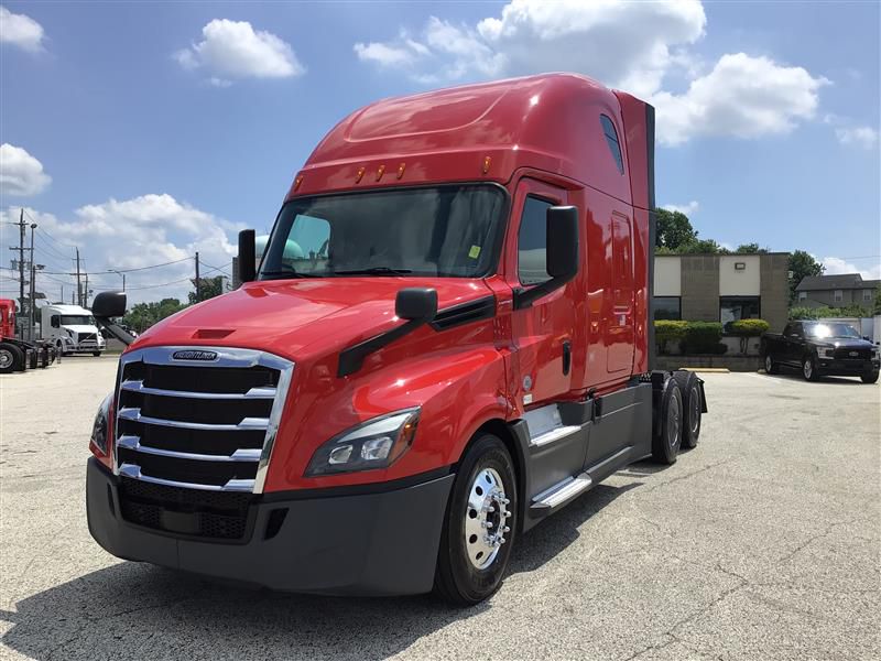 2022 Freightliner CA126