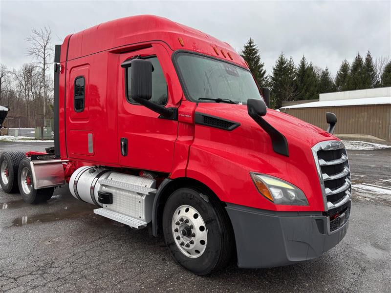 2022 Freightliner CA116