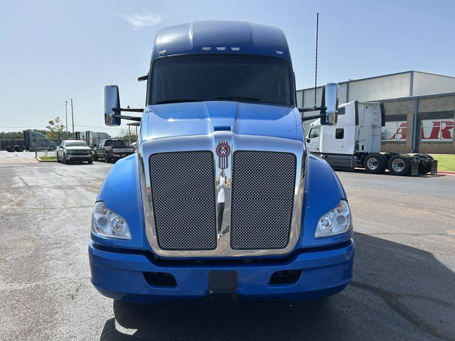 2022 Kenworth T680