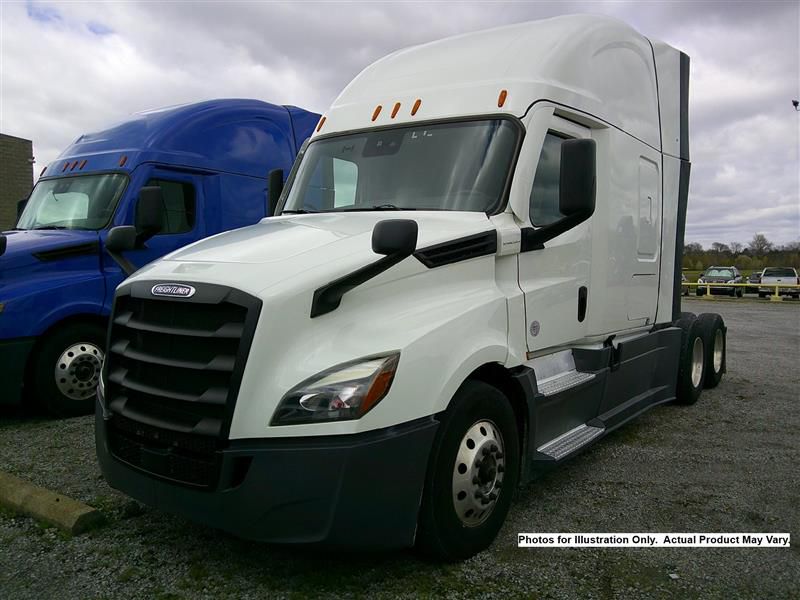 2022 Freightliner CA126