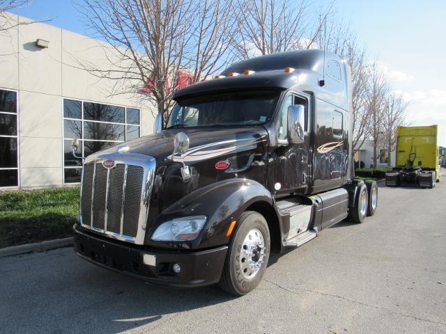 2015 Peterbilt 587