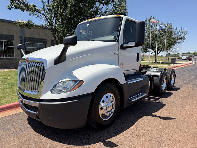 2022 International LT625