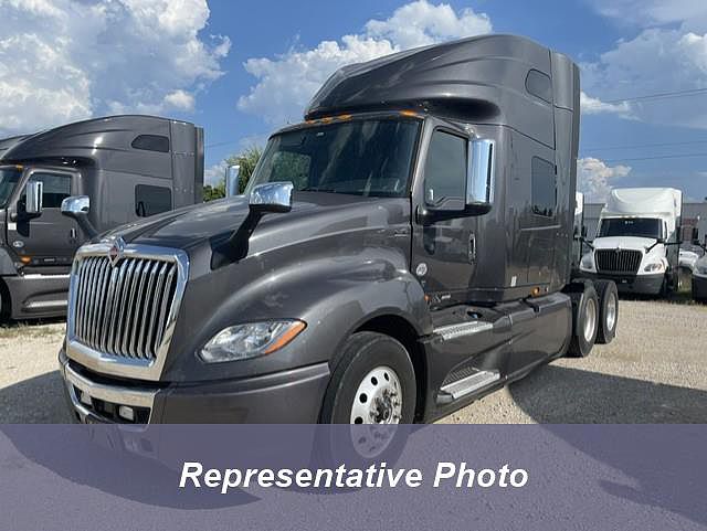 2022 International LT625