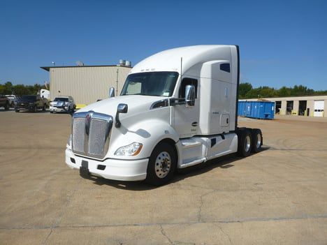 2022 Kenworth T680