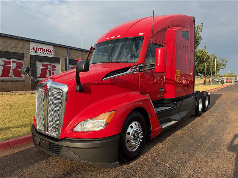 2023 Kenworth T680
