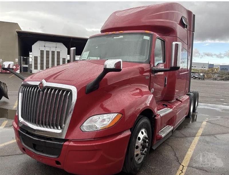 2021 International LT625