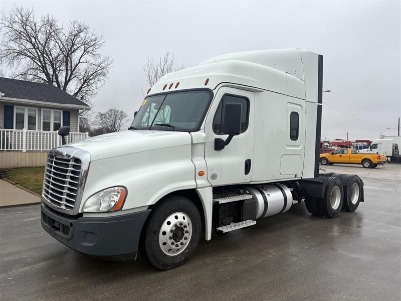2020 Freightliner CASCADIA
