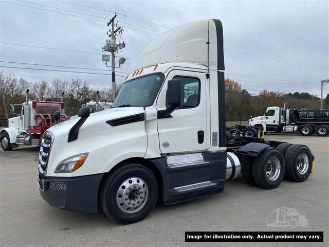 2020 Freightliner CA126
