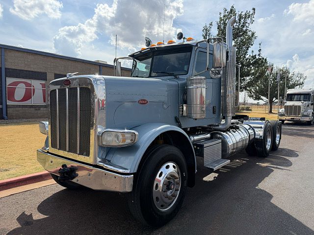 2019 Peterbilt 389
