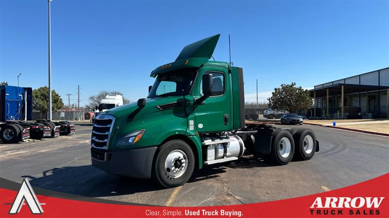 2019 Freightliner CA126