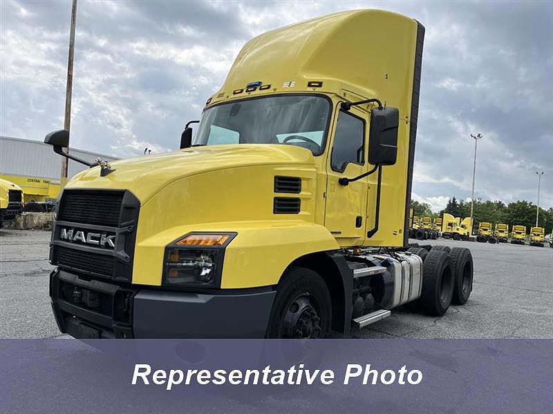 2023 Mack AN64T