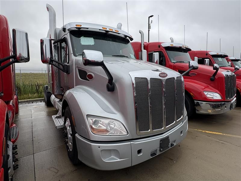 2020 Peterbilt 579
