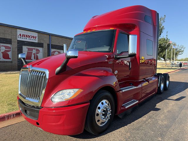 2022 International LT625