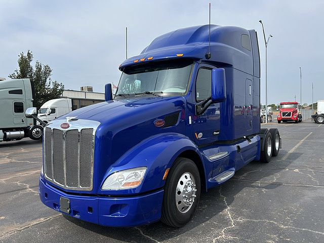 2022 Peterbilt 579