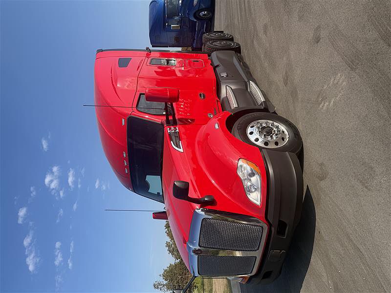 2022 Kenworth T680