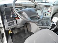 2007 Freightliner CL120 Columbia