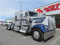 2025 Kenworth W900L