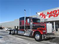 2025 Kenworth W900L