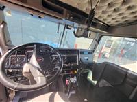 2023 Kenworth W900L 72