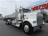 2025 Kenworth W900B