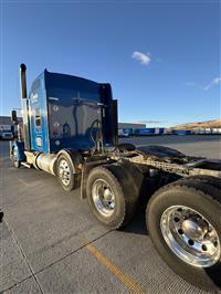 2023 Kenworth W900L 72